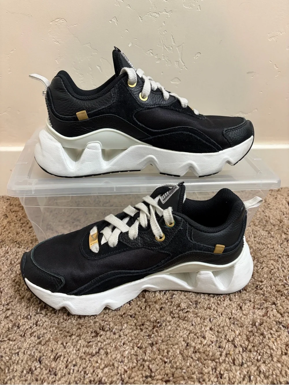 Serena Williams Design Crew x Nike RYZ 365 2, Size 7